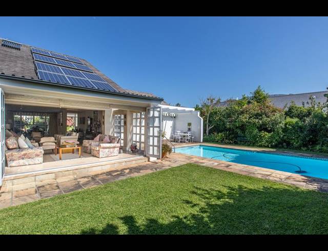 3 BEDROOM HOUSE FOR SALE IN CONSTANTIA